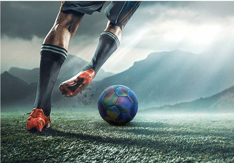 SimplyGadget ™ Reflective football